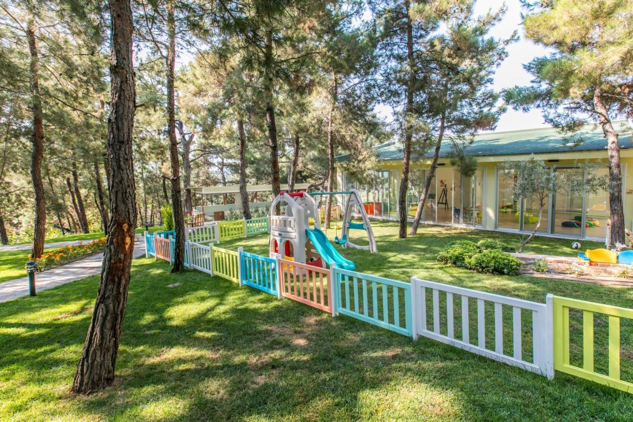 Peninsula Pine Club Boutique Hotel & Spa Kusadası Exteriör bild